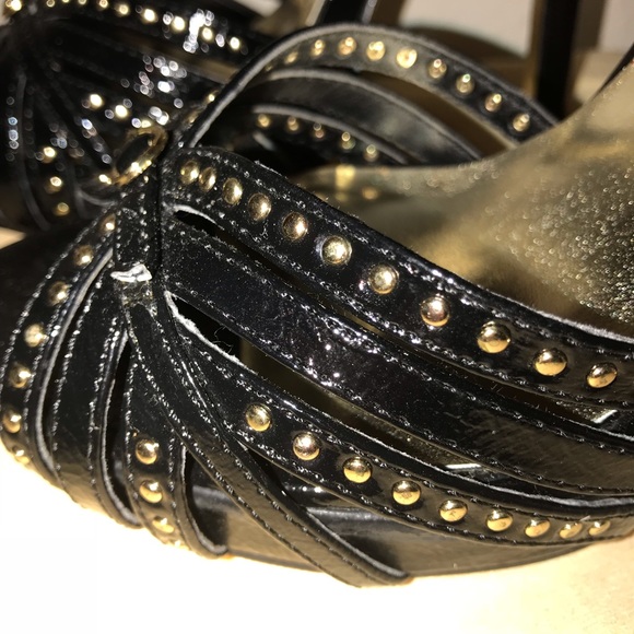 Steve Madden Black w/ Gold Studs - Picture 3 of 6